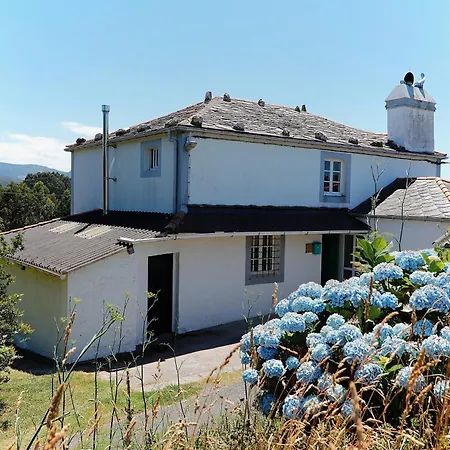 The Cliffs - Picon Seaside Country house Loiba