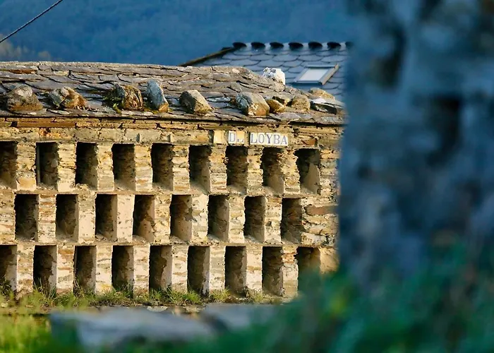 The Cliffs - Picon Seaside Loiba