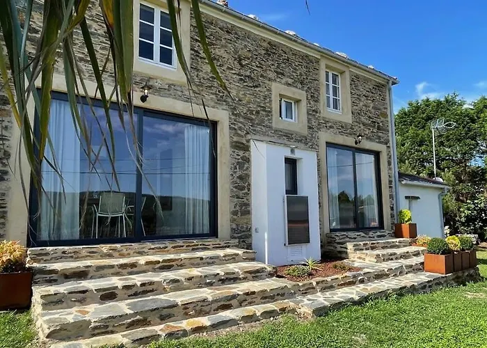 The Cliffs - Picon Seaside